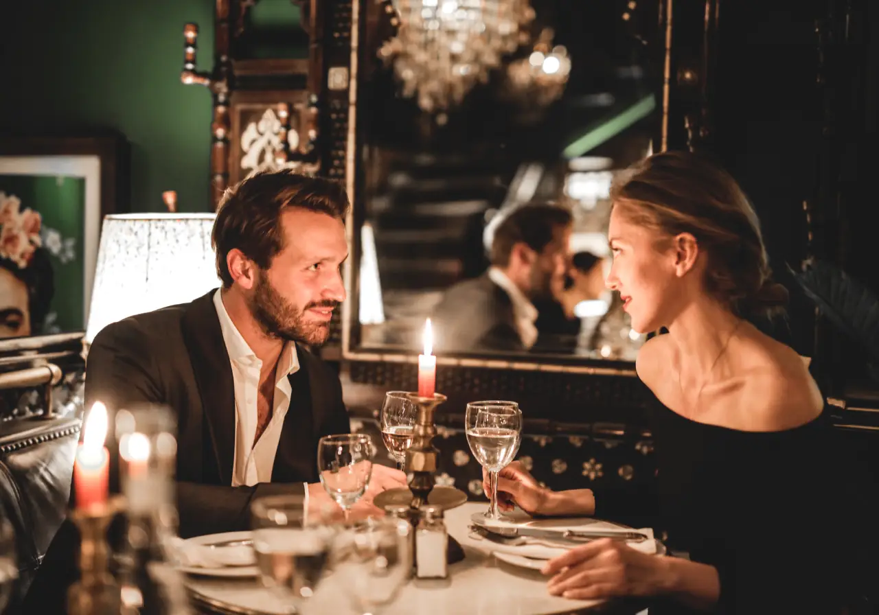 Dining and Venue Transfers With Night in Town Car Service Boston